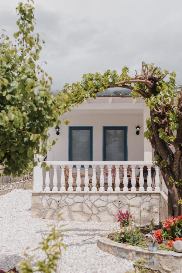 Vila Natali Himarë Extérieur photo